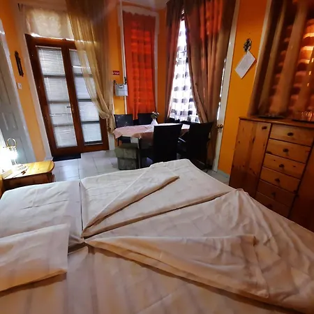 Апартаменты Gloria Дьюла