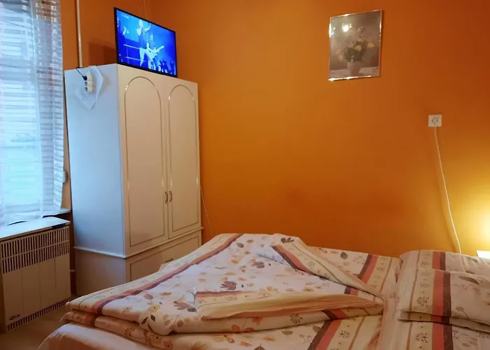 Gloria Apartment *