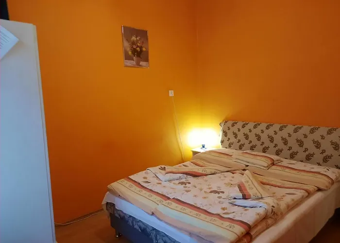 Gloria Apartment *