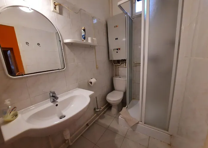 Gloria Apartment *